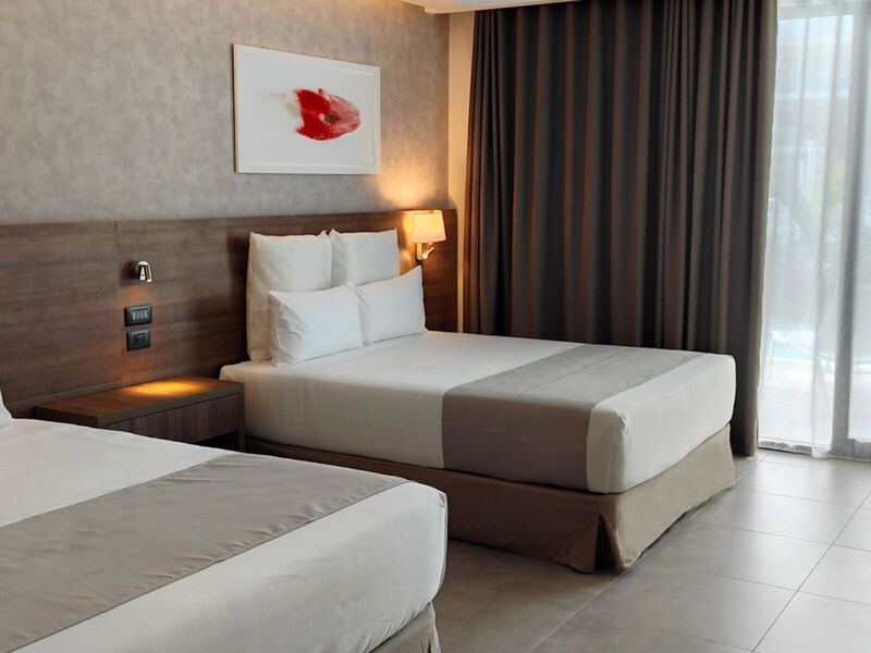 Serenade Punta Cana Beach &Amp; Spa