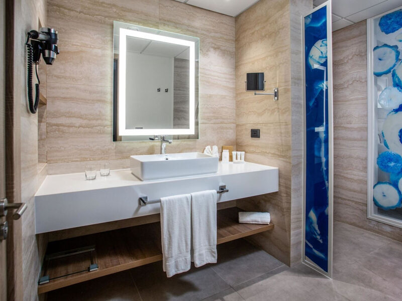 Serenade Punta Cana Beach &Amp; Spa