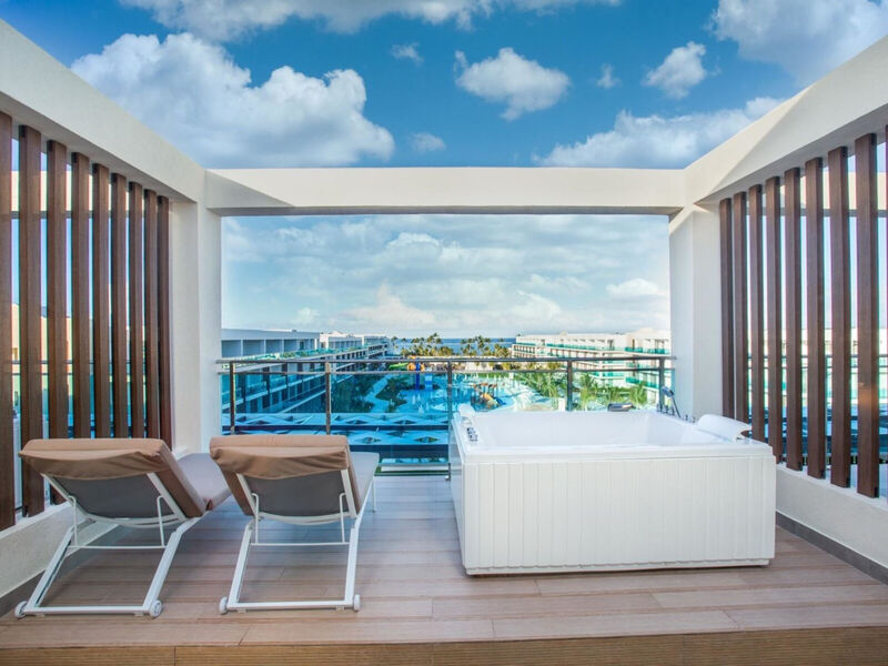 Serenade Punta Cana Beach &Amp; Spa