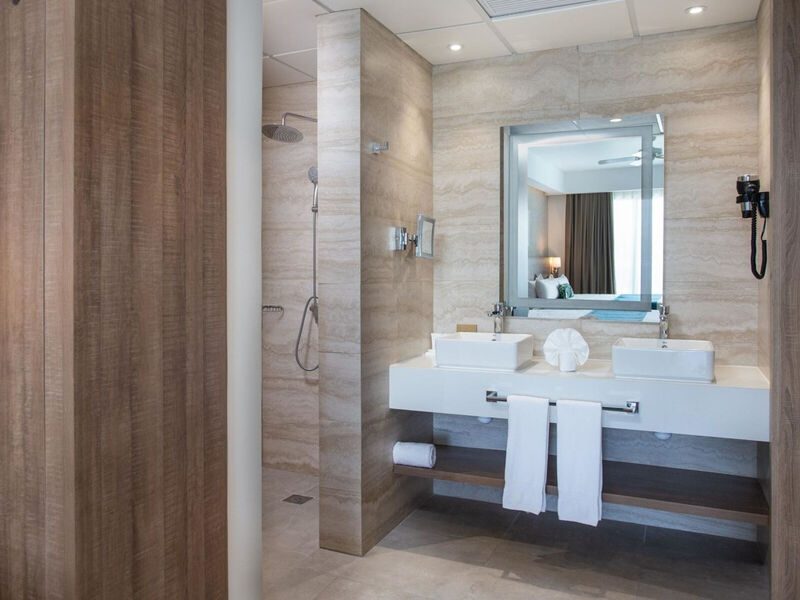 Serenade Punta Cana Beach &Amp; Spa