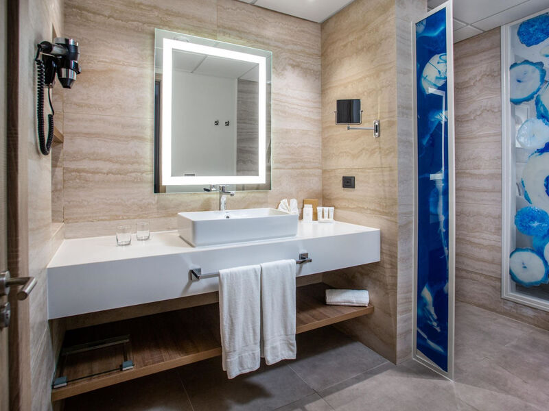 Serenade Punta Cana Beach &Amp; Spa