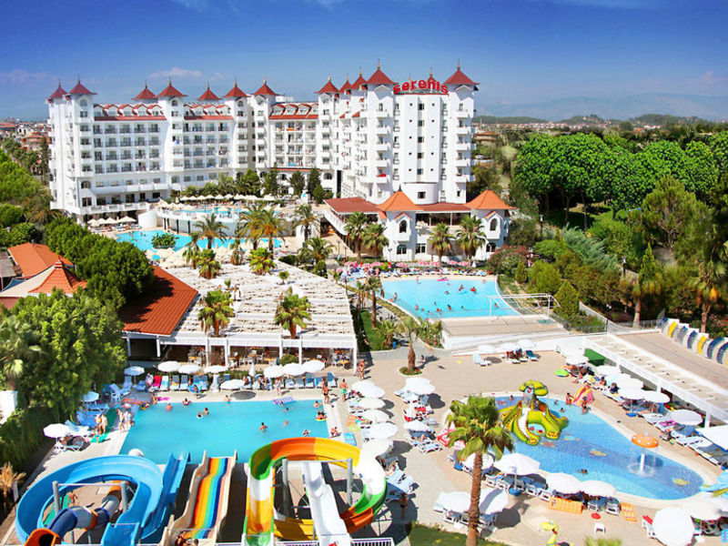 Serenis Hotel