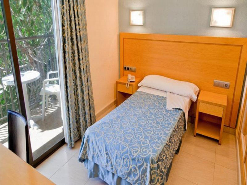 S'Estanyol Hotel