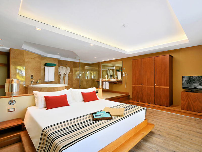 Shandrani Beachcomber Rs. & Spa