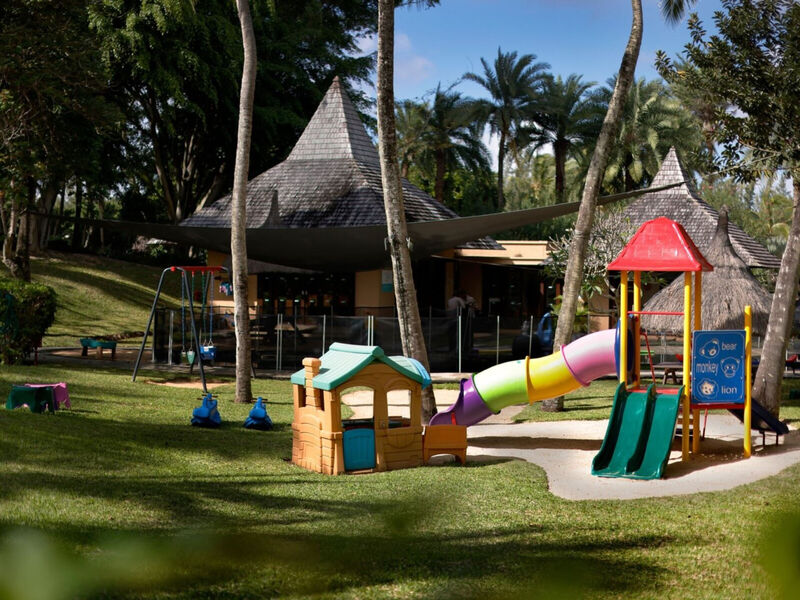 Shanti Maurice Resort &Amp; Spa