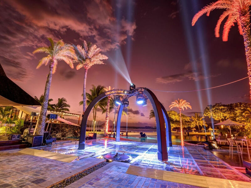 Shanti Maurice Resort &Amp; Spa