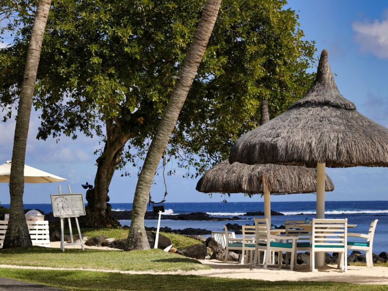 Shanti Maurice Resort &Amp; Spa