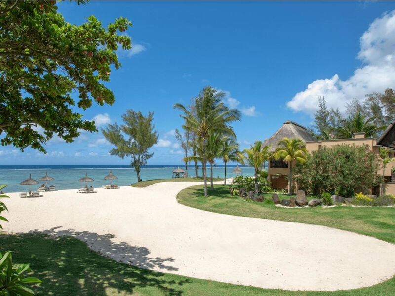 Shanti Maurice Resort &Amp; Spa