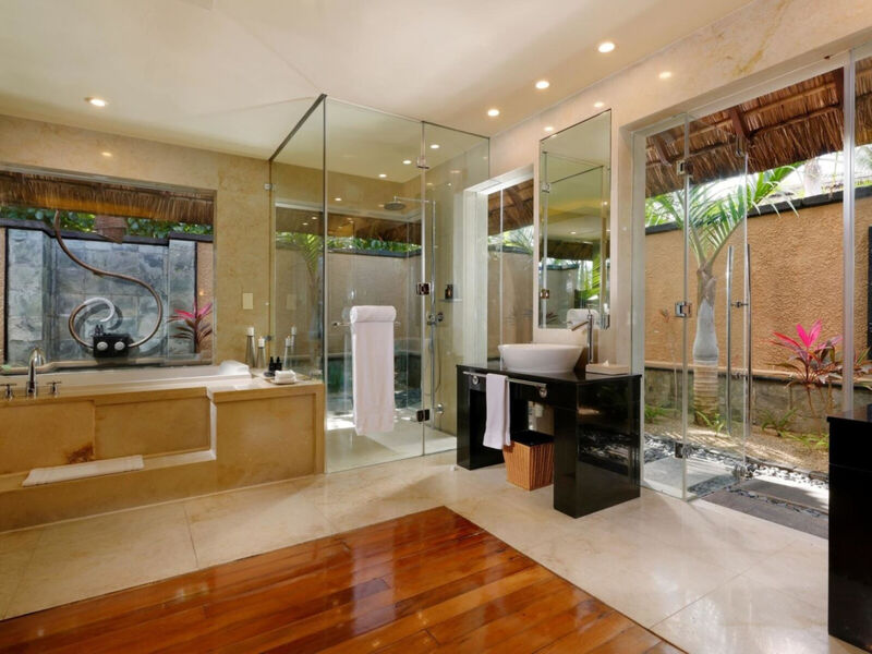 Shanti Maurice Resort &Amp; Spa