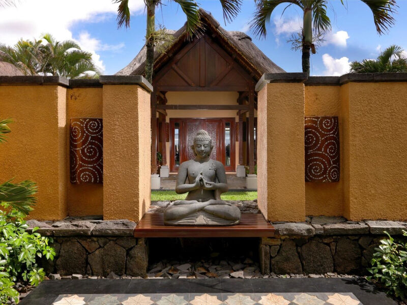 Shanti Maurice Resort &Amp; Spa