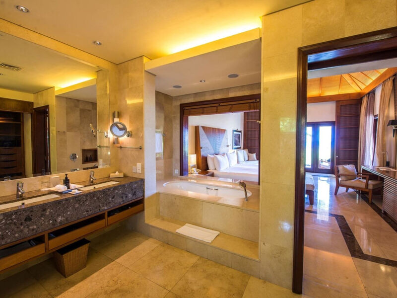 Shanti Maurice Resort &Amp; Spa