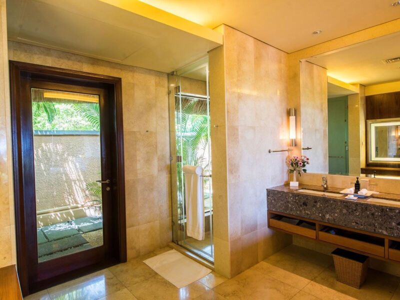 Shanti Maurice Resort &Amp; Spa