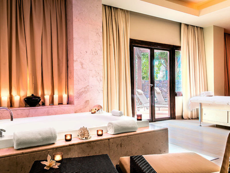 Sheraton La Caleta Resort