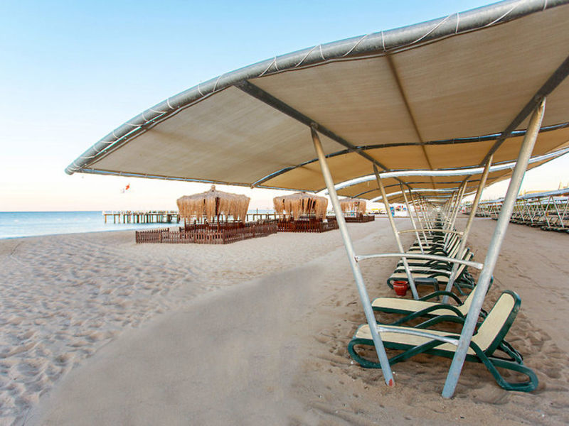 Sherwood Breezes Resort
