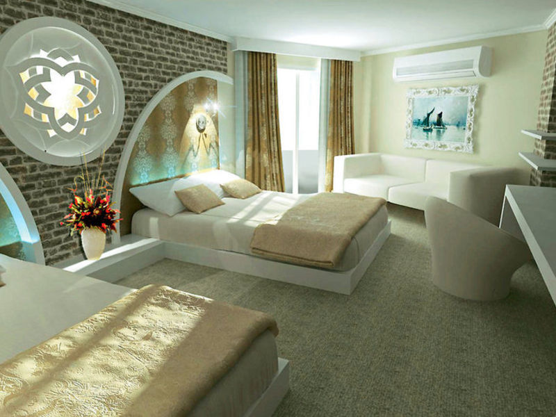 Side Royal Paradise