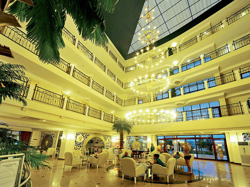 Side Royal Paradise