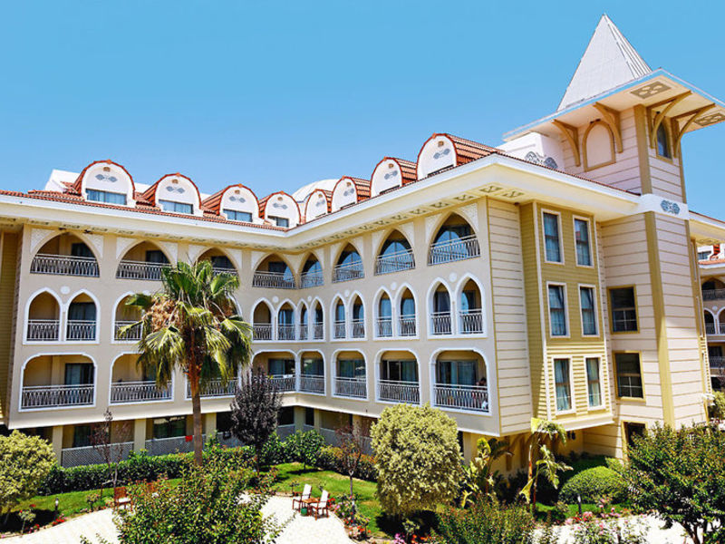 Side Star Resort