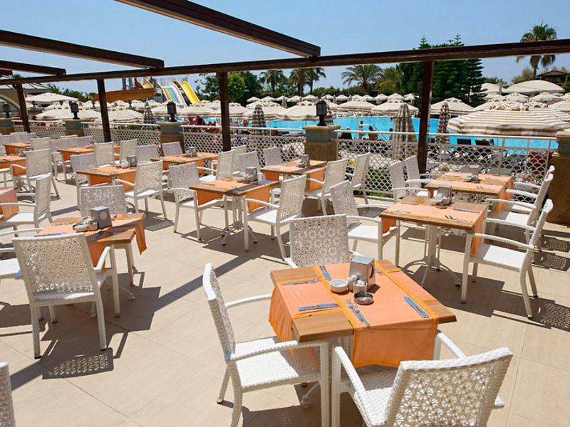 Side Star Resort
