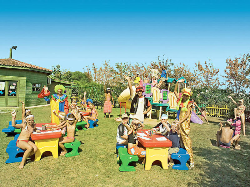 Side Star Resort