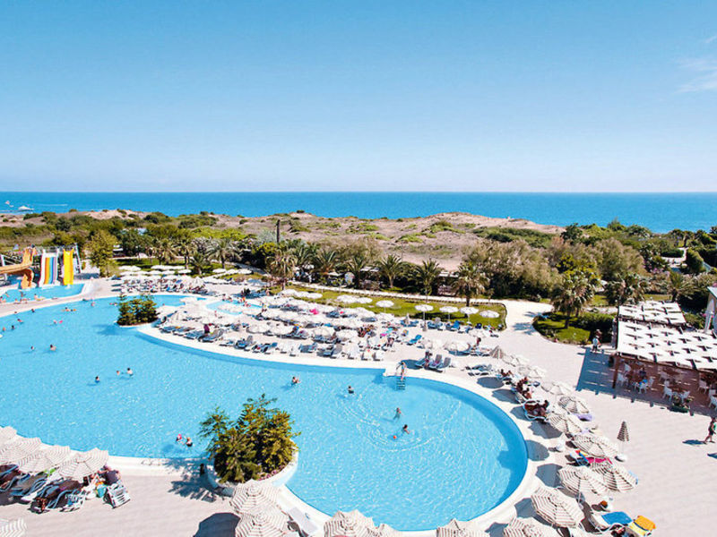 Side Star Resort