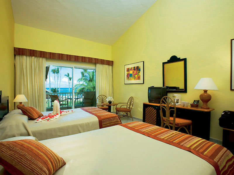 Sirenis Cocotal Beach Resort