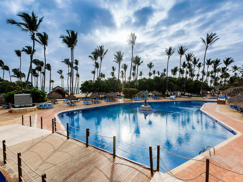 Sirenis Cocotal Beach Resort