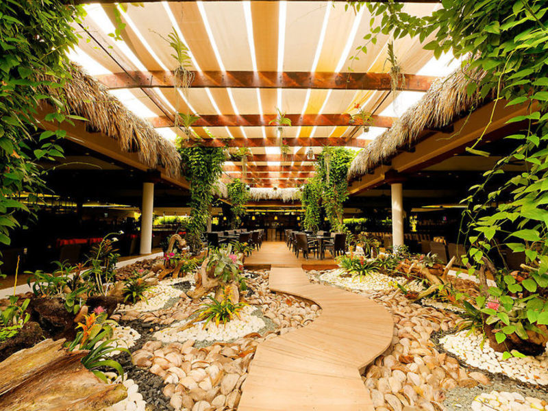 Sirenis Cocotal Beach Resort