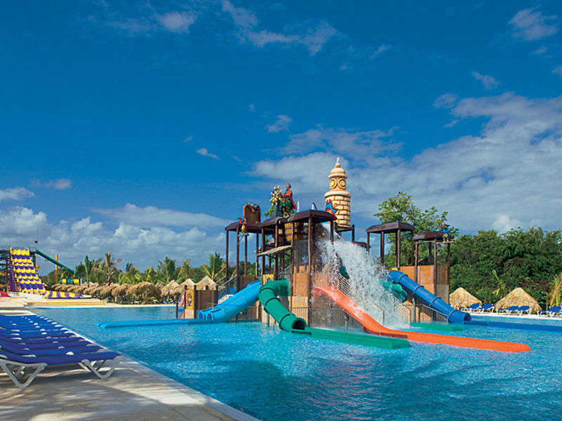 Sirenis Tropical Beach Resort