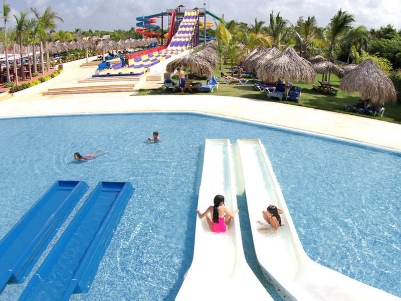 Sirenis Tropical Beach Resort