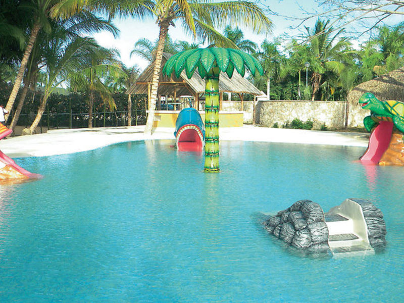 Sirenis Tropical Beach Resort