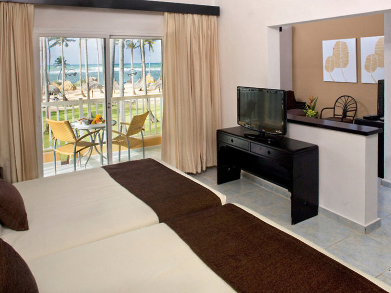 Sirenis Tropical Beach Resort