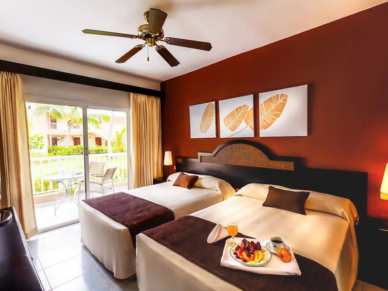 Sirenis Tropical Beach Resort