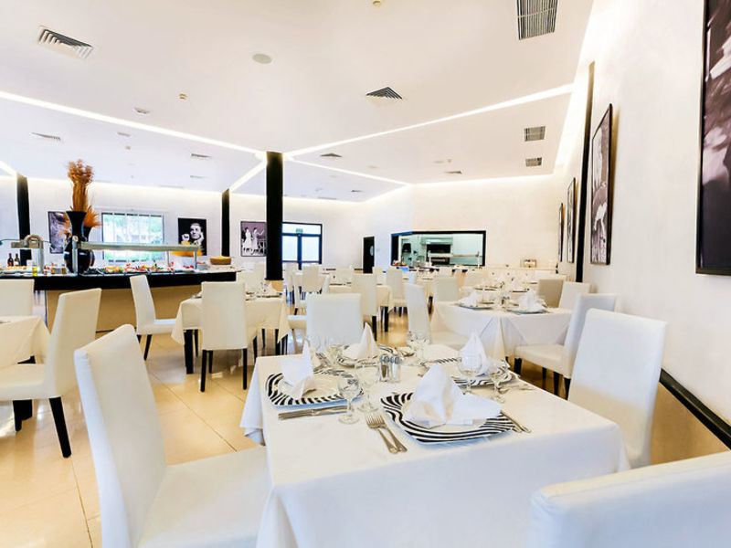 Sirenis Tropical Beach Resort
