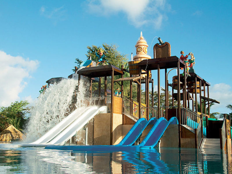 Sirenis Tropical Beach Resort