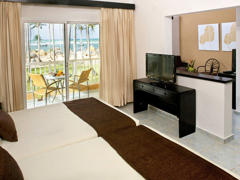 Sirenis Tropical Beach Resort