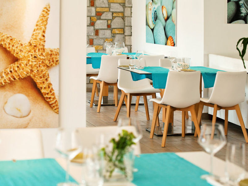 smartl MoreMeniBeach / Residence