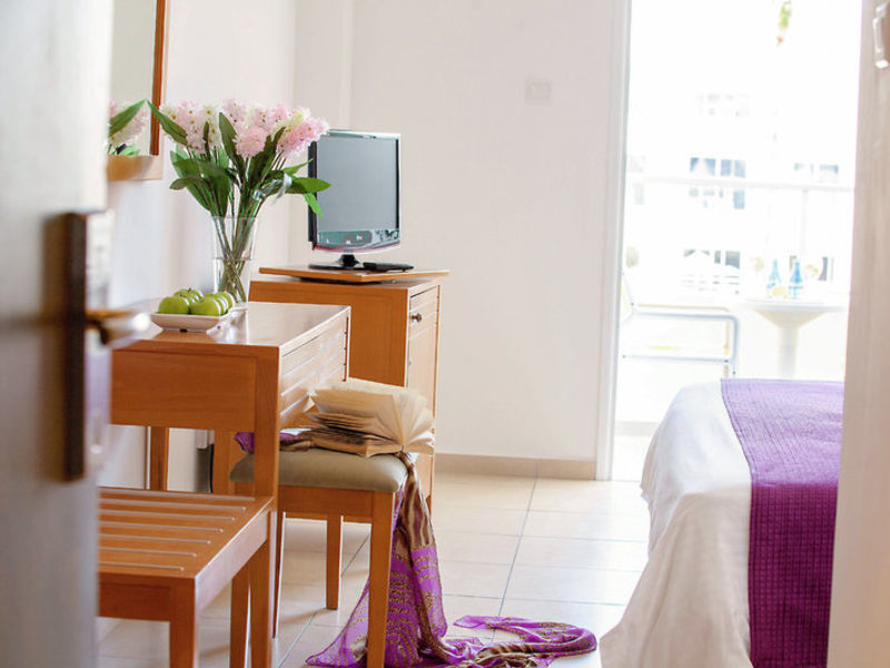 smartline Paphos