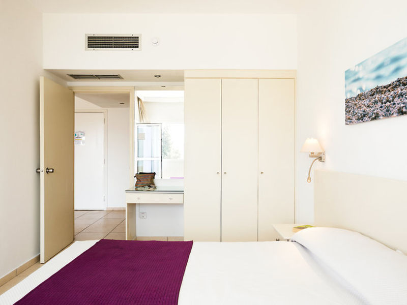 smartline Paphos