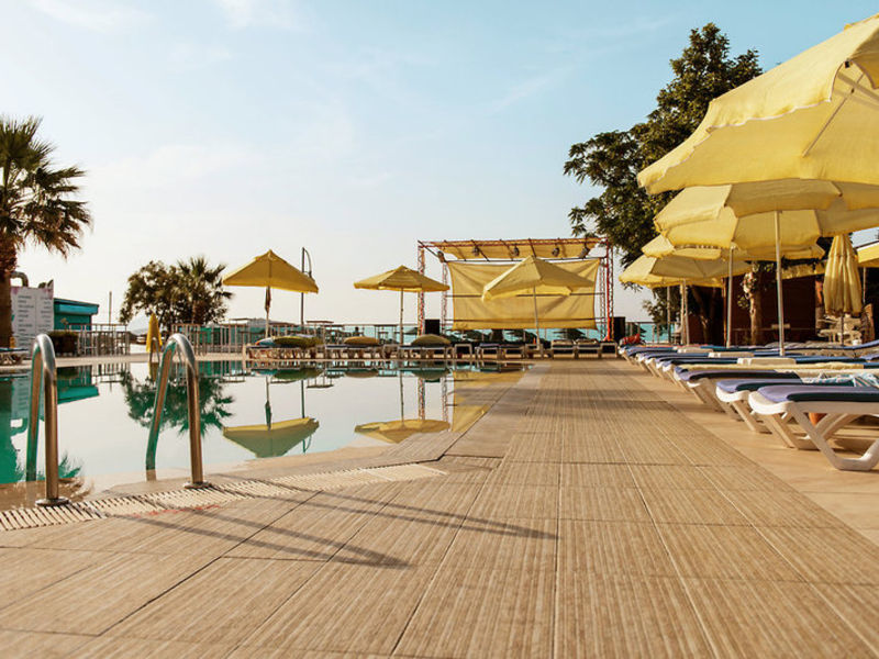 smartline Petunya Beach