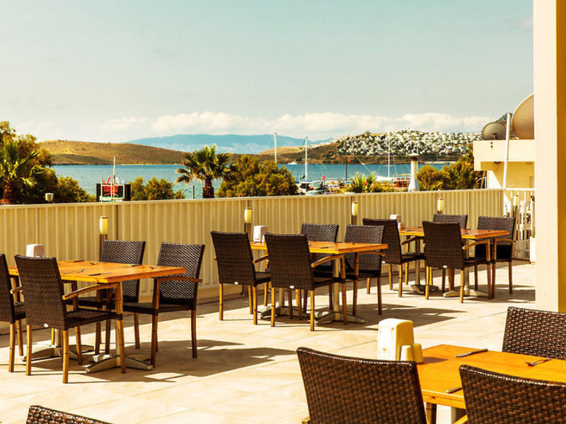 smartline Petunya Beach
