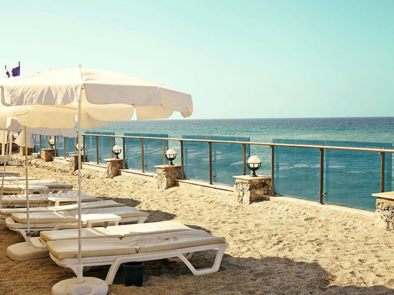 smartline White City Beach