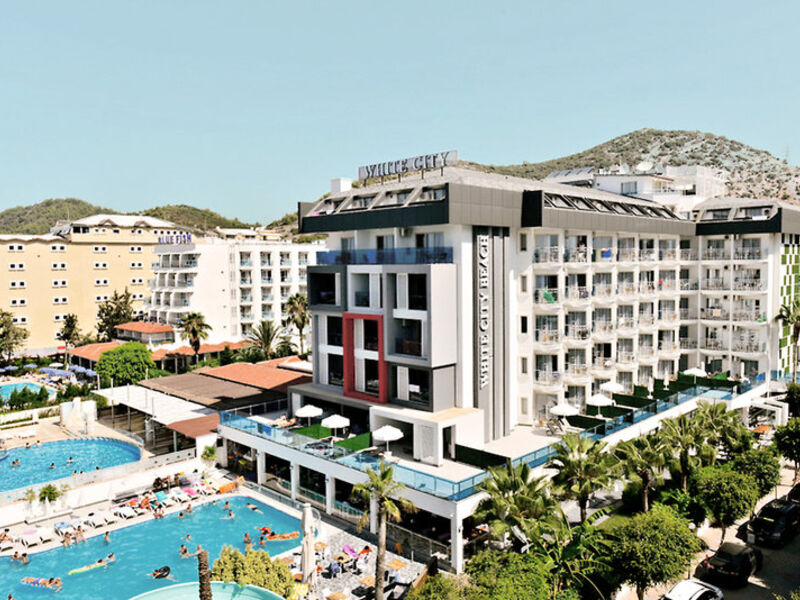 smartline White City Beach