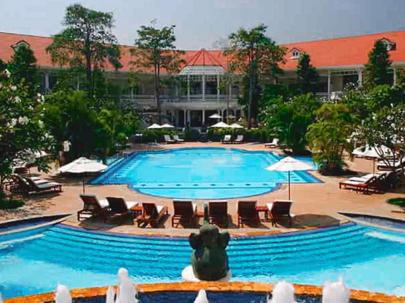 Sofitel Centara Grand