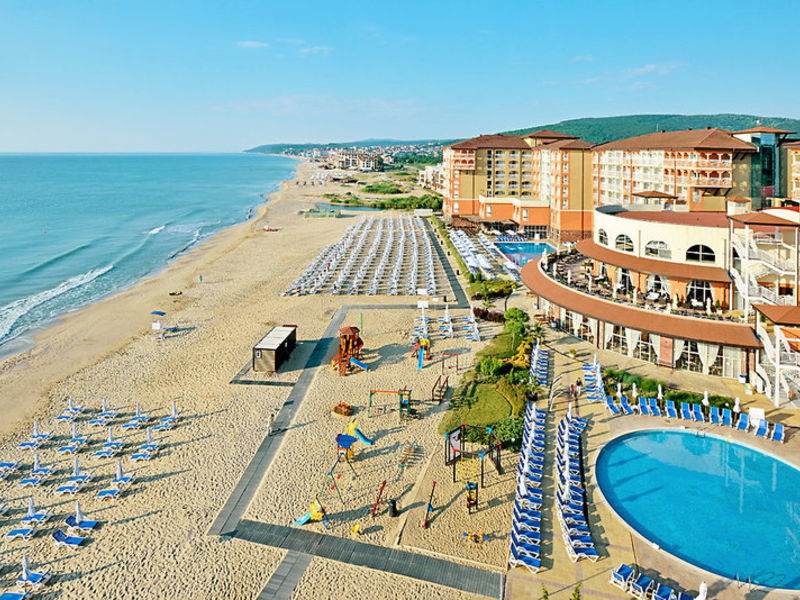 Sol Luna Bay
