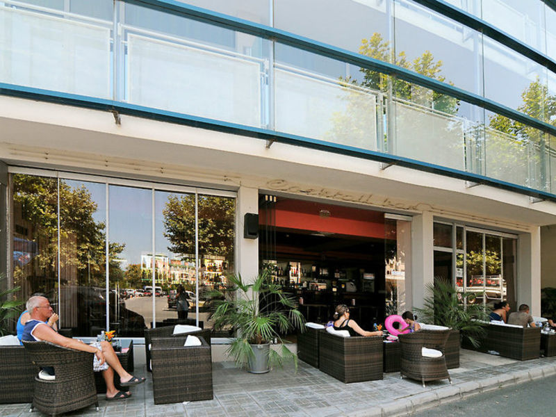Sol Marina Palace