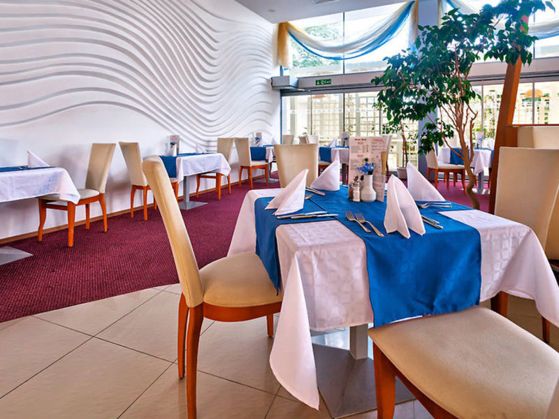 Sol Marina Palace