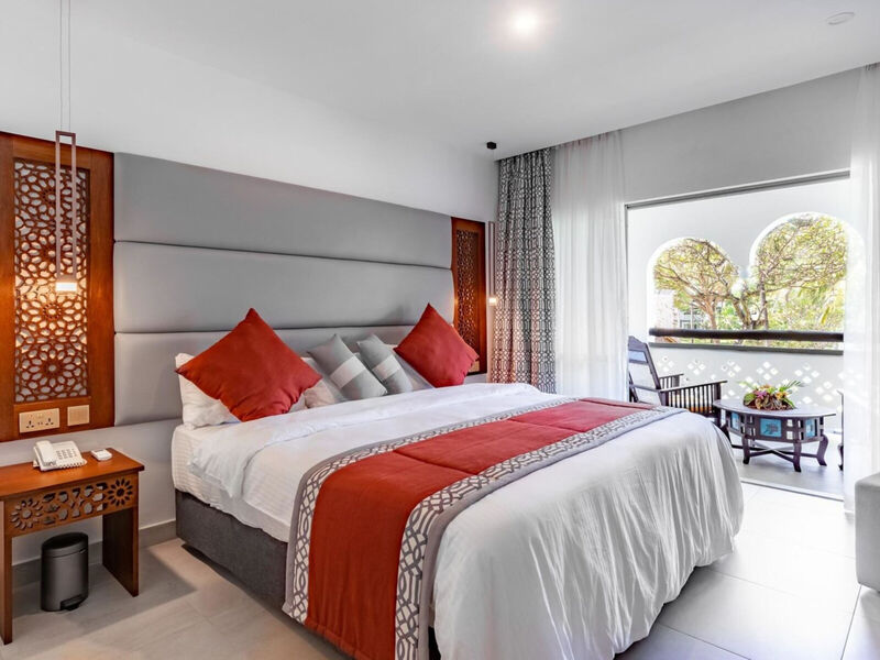 Southern Palms Beach Resort