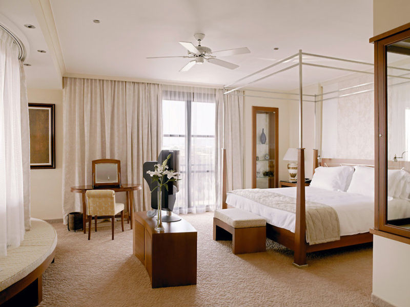 St. Regis Mardavall Resort