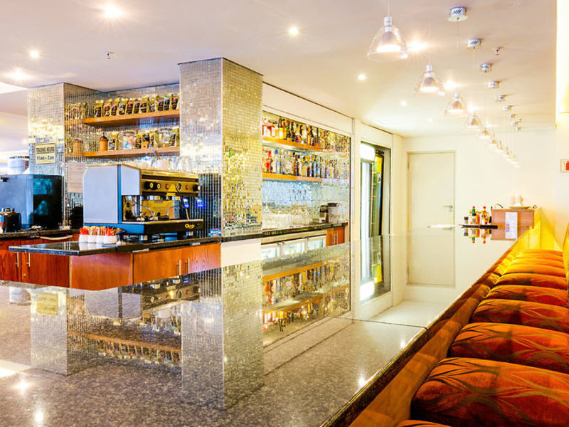 Strand Tower Hotel