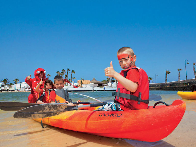 Studios Sands Beach Resor